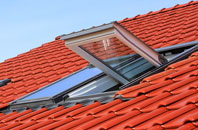 Lever Edge roof window